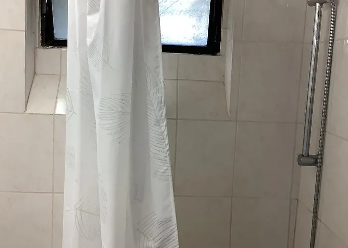 Gemuetliches Im Seterant/untergeschoss * Essen